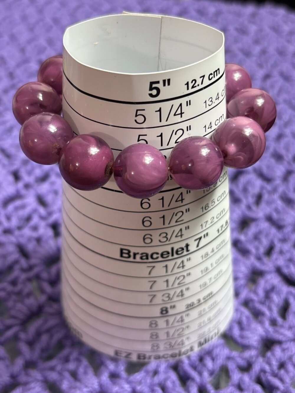 Purple Swirled Plastic Beaded Bracelet 5.5 inches Unstretched